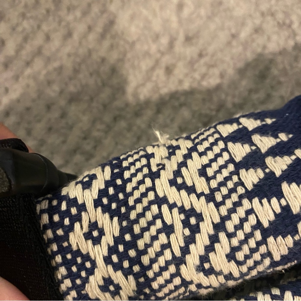 ETHNOTEK Cyclo Sling Crossbody - Picture 2 of 15